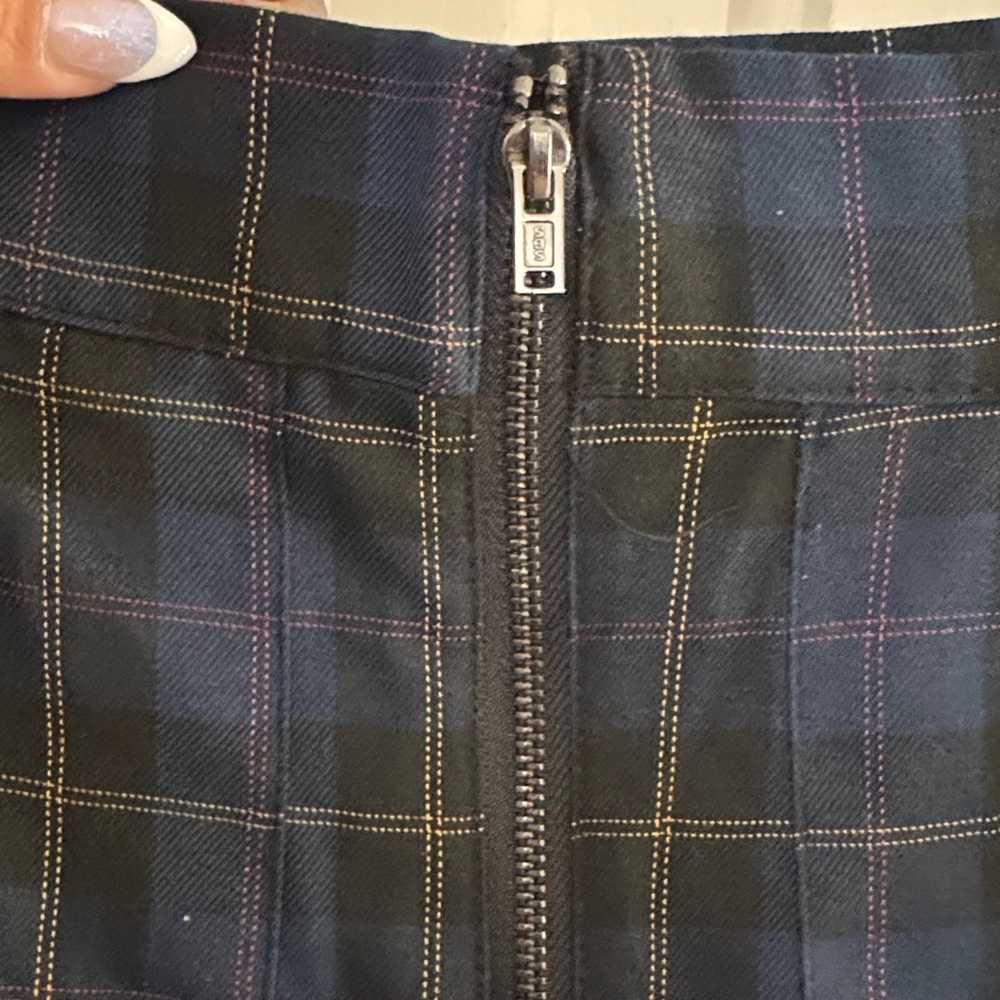 Torrid Navy and Yellow Plaid Skirt - Picture 5 of 7